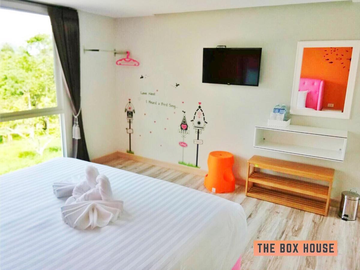 מלון קראבי The Box House מראה חיצוני תמונה